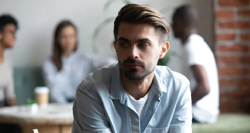 دوست یابی فرد درونگرا