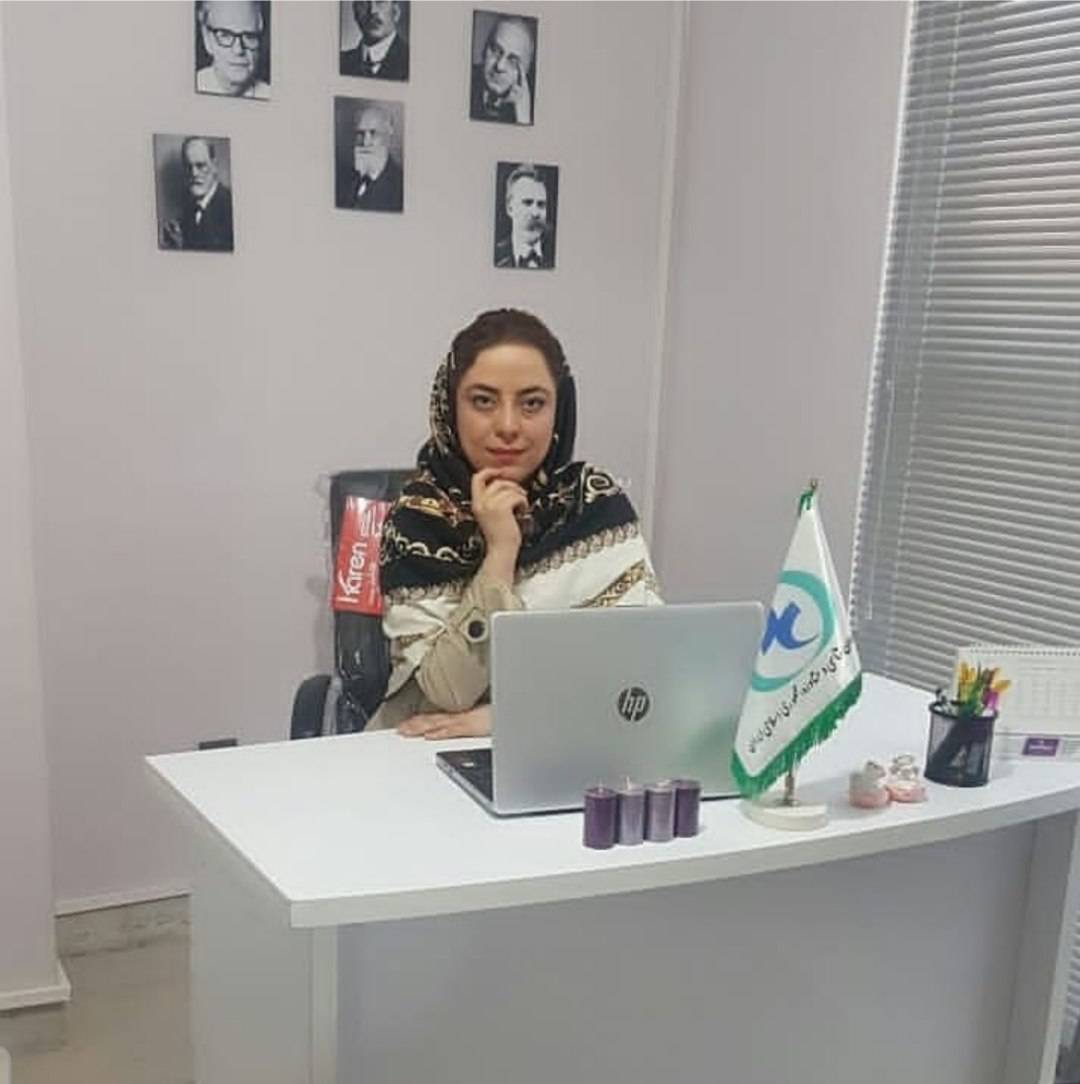 تصویر نیلوفر رحیم زاده 